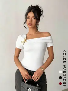 Women's Elegant Off-Shoulder T-Shirt with Gold Butterfly Brooch, Cross Design, Summer Casual Chic Top, Comfortable for Commuting & Daily Wear
