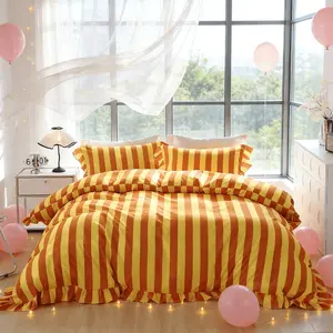 Romantic Striped Ruffle Bedding Set, 3-Piece Includes 1 Duvet Cover + 2 Pillowcases, No Insert Soft Skin-Friendly Fabric, Valentine's Day & New Year's Gifts  Gift