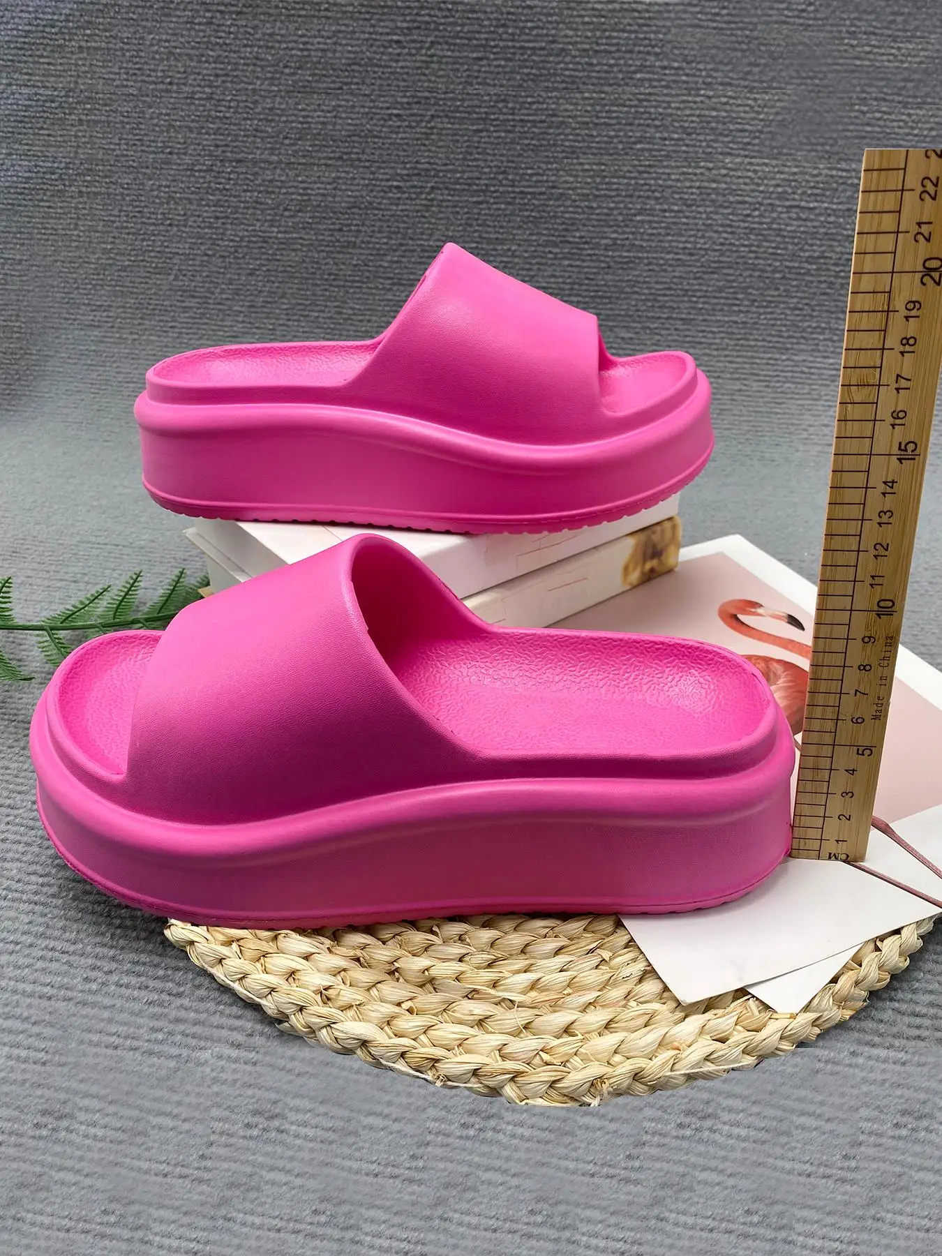 Summer 2024 Fashion Plain Thick-soled Heightening Platform Slippers for Women, Casual Matching Non-slip Soft Comfortable Flat Slippers for Indoor and
