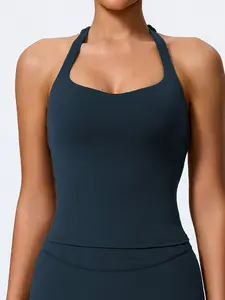 Women's Sleeveless Soft Sports Tank Top with Chest Pads, Slim-Fitting Yoga Shirt for Flexible Movement, Ideal for Outdoor Jogging and Gym Workouts, Sleeveless Gym Tops