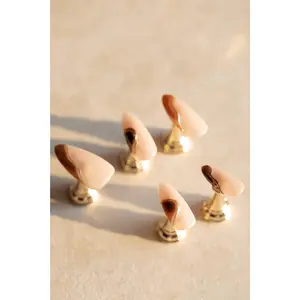 Golden Hour Press on nails by moma nail studio