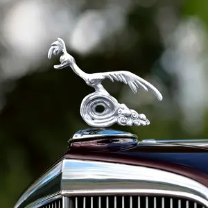 Versatile 3D Duck Hood Ornament - Resin Car & Desktop Decor, Indoor/Outdoor Use, Silvery Decoration Vehicle Custom Automotive Decal