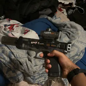 Ultimate Battle Powerful Electric Water Gun, Automatic Squirt Gun with Glowing Realistic Muzzle, 320cc High Capacity, Up to 32 FT Range, Outdoor Summer Party Toy for Adults &Kids