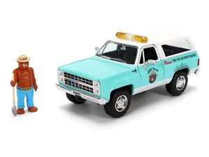 1980 Chevrolet Blazer – Turquoise/White Two-Tone w/ Smokey Bear (Hollywood Rides) Diecast 1:24 Scale Model - Jada 36294