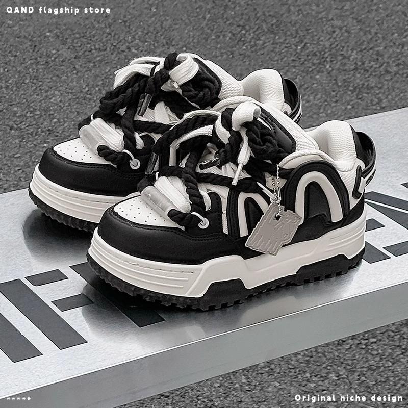 Q-AND Fashionable and Versatile Casual Sporty Skate Shoes Color-block Height-increasing street-style Sweet and Edgy Style Non-slip sole Breathable School-style Warm-keeping Thick sole Couple style Bread-style sneakers