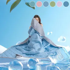 Cooling Summer Blanket, Lightweight Breathable Silky Soft Blanket, Comfortable Bedding for Home Office Travel, Perfect Gift for Loved Ones, Lightweight Cozy Blanket