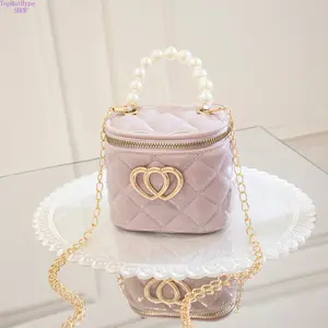2026 New Heart Shaped PVC Jelly Bucket Bag for Women, DIY Pearl Wristlet Handbag, Chain Crossbody & Shoulder Purse, Transparent Waterproof Cute Design Perfect for Daily Outings, Parties, Beach Trips, Dating & Y2K Fashion Outfits