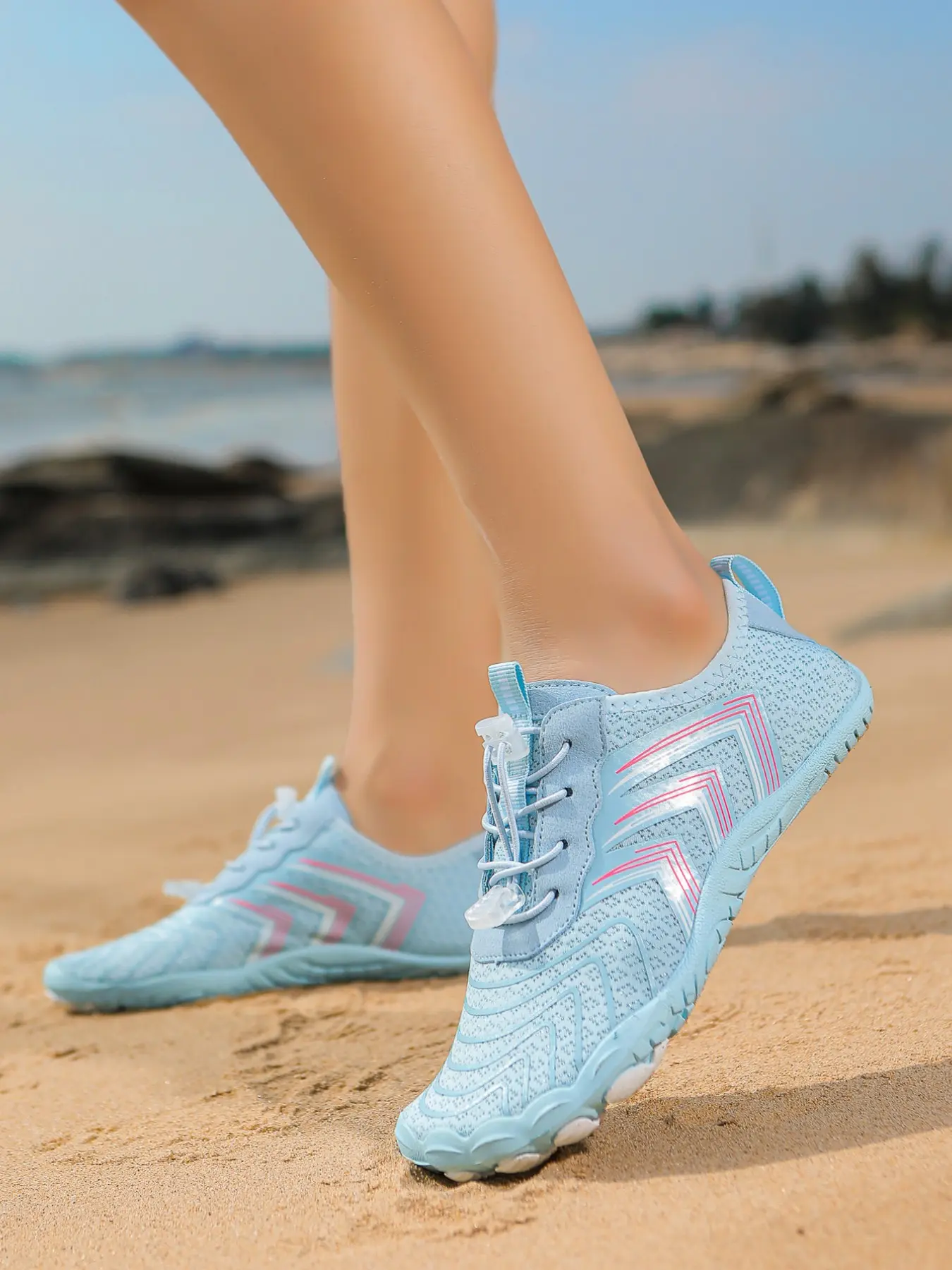 River tracing shoes, outdoor beach shoes, Water Aqua Shoes, Water sports footwear, lightweight and breathable, non slip sole, unisex water wading shoes, suitable for beach, river tracing, fishing, swimming, hiking, etc