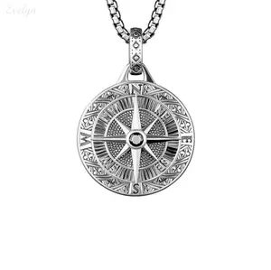 Retro Compass Disc Pendant Necklace, Silver Tone Box Chain Jewelry, Unisex Engraved Accessory for Trendy Streetwear
