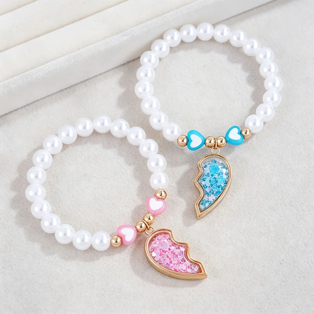 BFF Matching Heart Bracelet Set for Girls, 2-Piece Pink & Blue Faux Pearl Beaded Stretch Jewelry, Gift for Niece, Sleepovers Party Favors, 0.31Oz (9G), 2.36 Inch, 6Cm Inner Diameter, Birthday, Daily