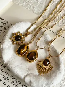 Vintage Style Artificial Gemstone Decor Pendant Necklace, Fan Shaped Sun Design Necklace, Fashion Jewelry Accessories for Women As Gift, Solstice Gemstone Necklace