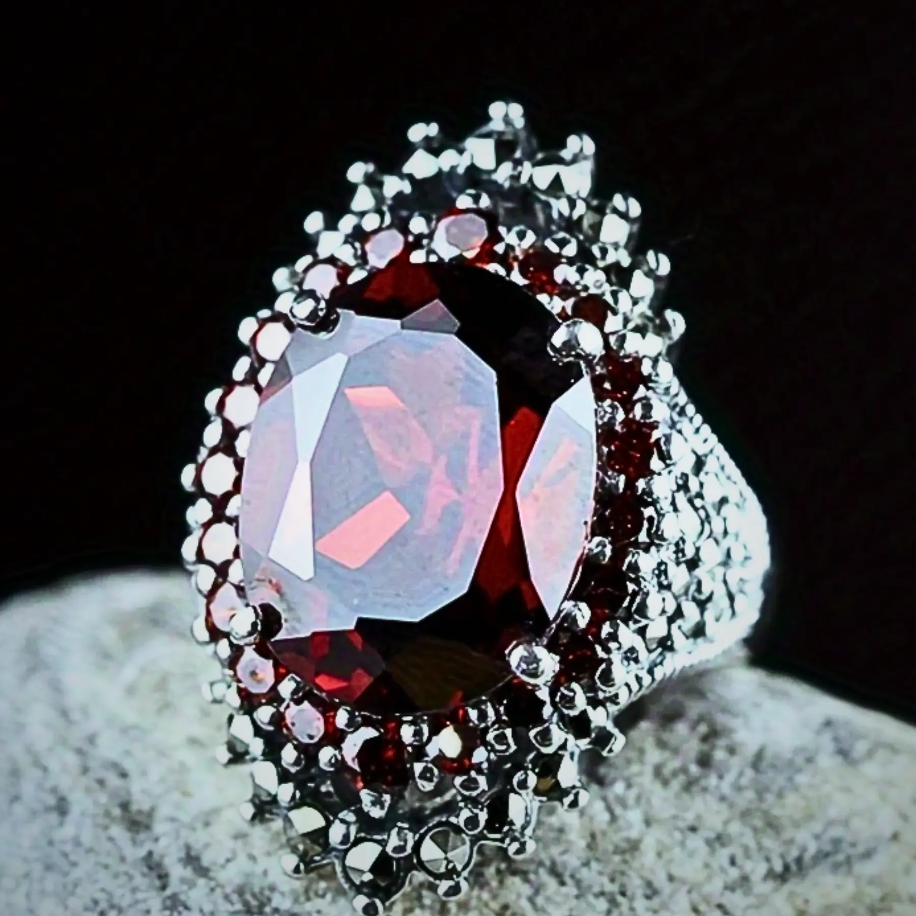 Elegant Women’s Synthetic Red Garnet Ring, Retro Oval Crystal Statement Jewelry For Engagement, Birthday & Special Occasions