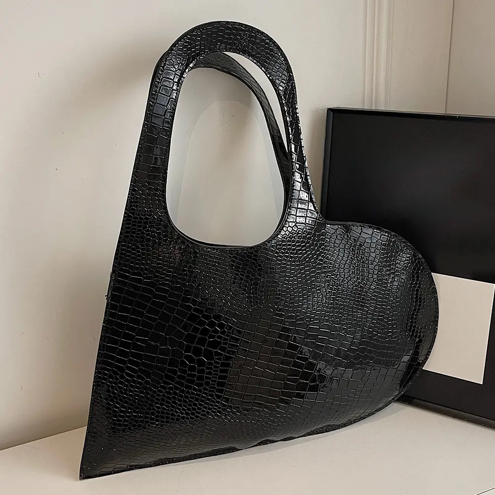 Heart Shaped Women's Chic Hobo Bags Love Shape Women Tote Handbag Birthday Gift For Her Peach Shaped Hasp Closure Slouchy Commuting Bag Leather Bag For Women Dry Clean high-quality commuting bag