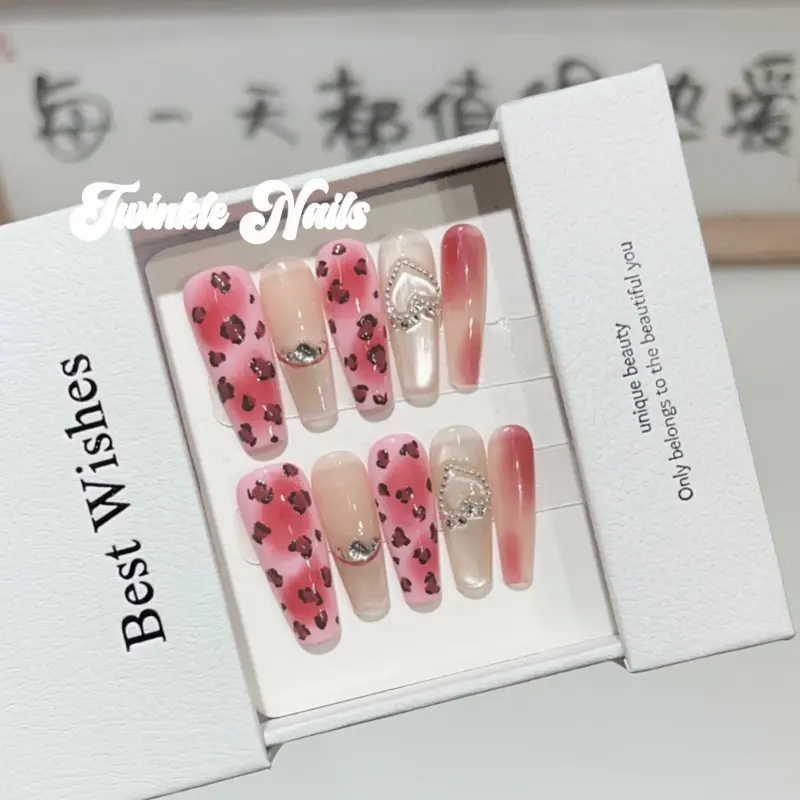 Personalized Wear Nail Handmade Sweet Cool Hot Girl Pink Leopard Cat Eye Manicure Bead Curtain Love Detachable Diamond in the Debris Nail Tip