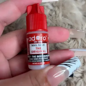 Nail Glue