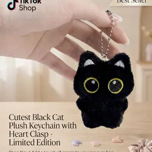 Black Cat Plush Keychain with Heart Clasp – Soft Cute Keychain for Bags, Keys & Gifts