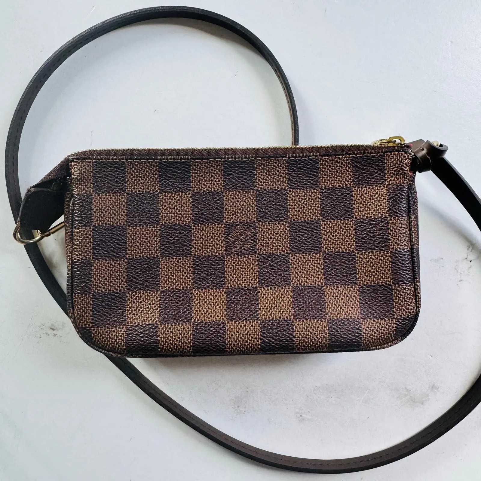 Pre-owned Louis Vuitton FINAL SALE Clutches and wristlets Clutches & Wristlets Damier Ebene Bucket Pochette Accessories