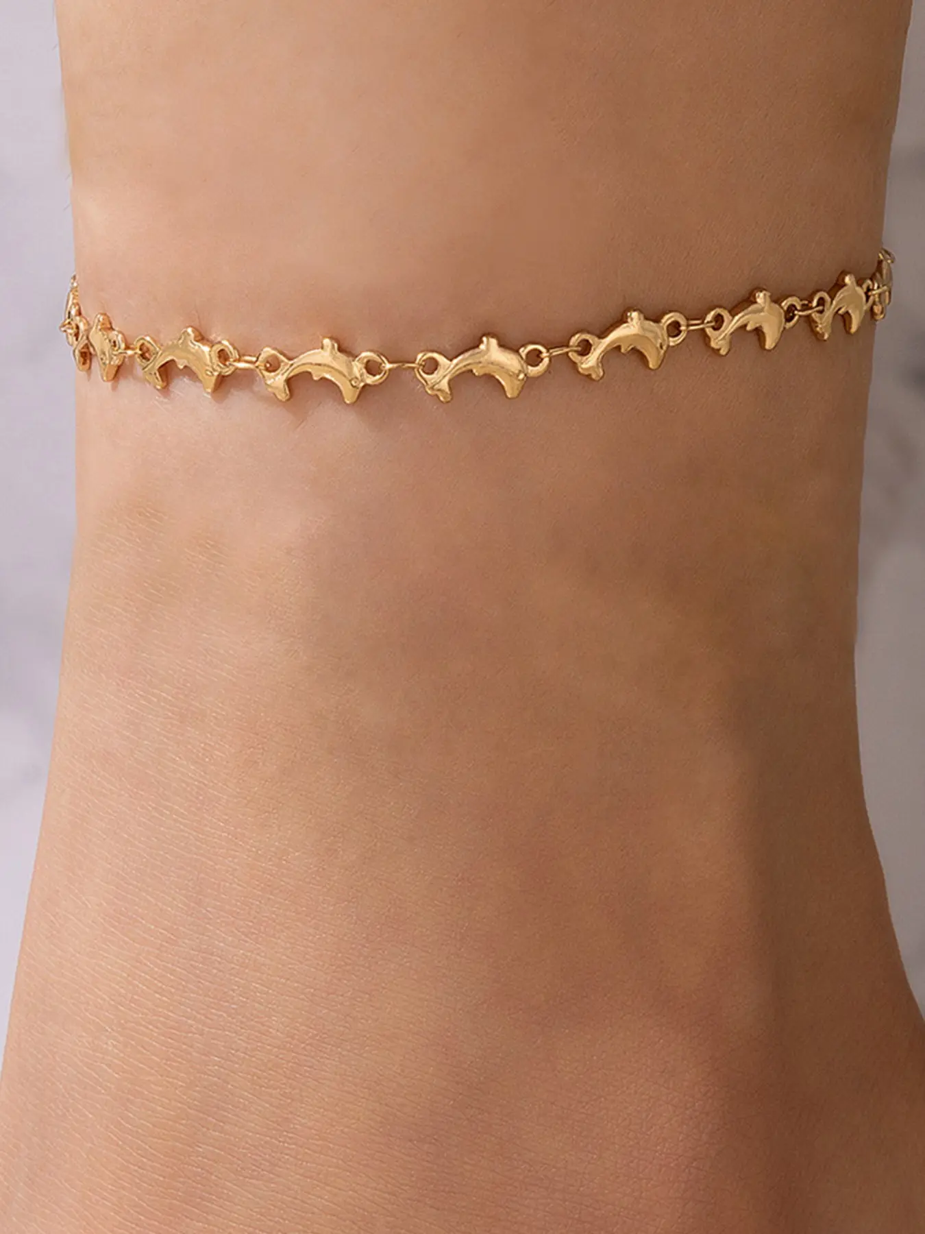 Boho Style Women's Foot Chain, Stainless Steel Dolphin Animal Anklet, Beach Fashion Accessory Gift, Random Number of Dolphins