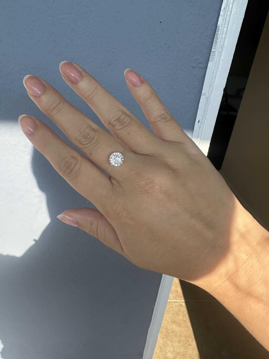 Item: 2Carat(8.0mm), US:8-8.25