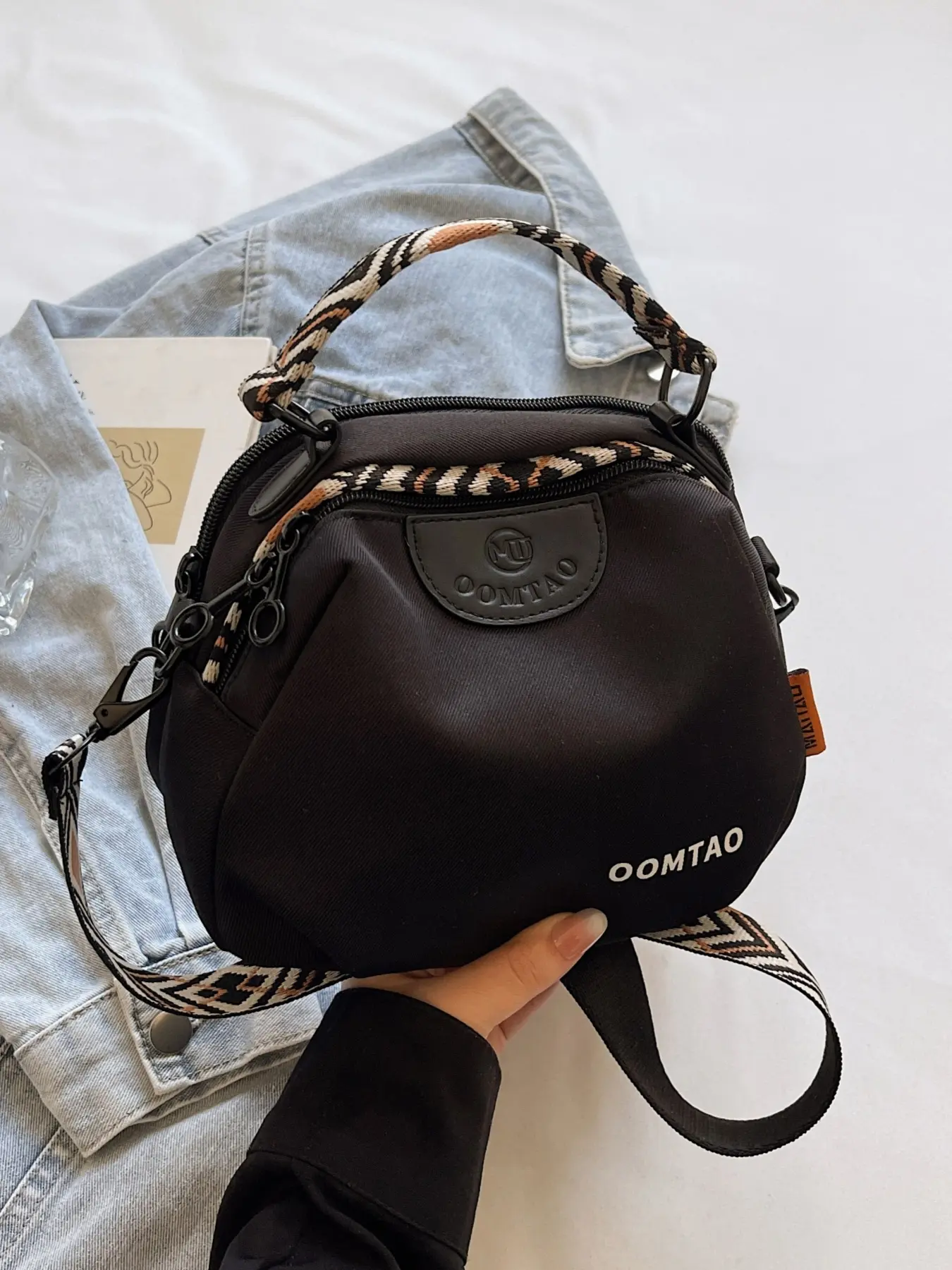 New stylish casual commuter handbag, women's minimalist adjustable shoulder crossbody bag with multiple pockets canvas bag Casual Fashion Bag Crossbody Purse
