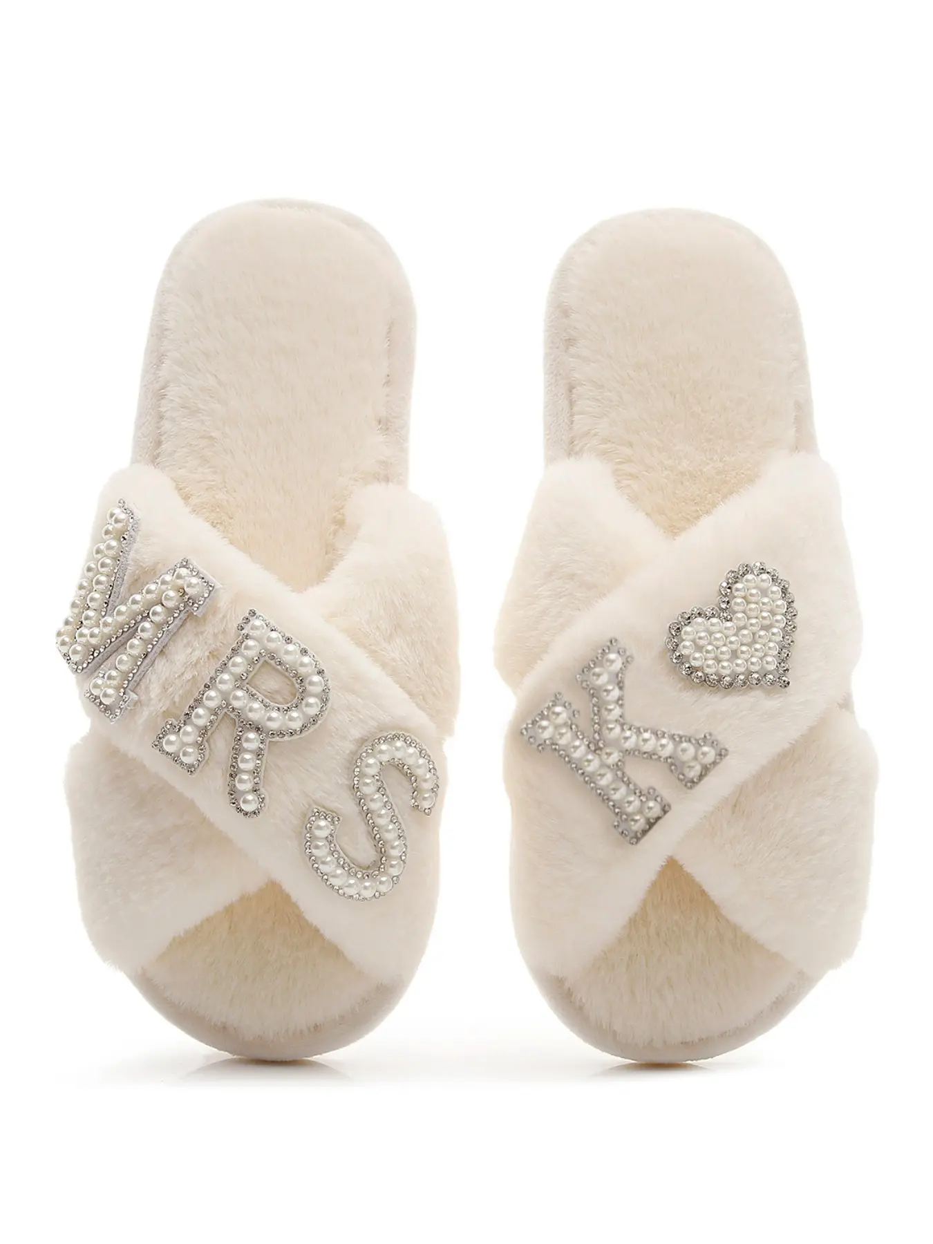 Customizable Wedding Slippers for Bride and Bridesmaids, Open-Toe Slide Fuzzy Slippers with Pearl Heart Design, Perfect Gift for Women Wedding Day Footwear, Bridal Shower Gift, Slippers Indoor