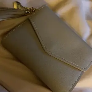 Women's Solid Color PU Leather Card Holder, Fashionable Tassel Decor Short Wallet, Casual Versatile for Daily Use, Casual Trendy Wallet