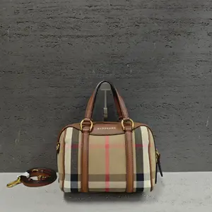 Pre-owned BURBERRY Canvas Shoulder Bags 7.8'' R14359 Shoulder Bag C14305143453 0327 T1 Chloe
