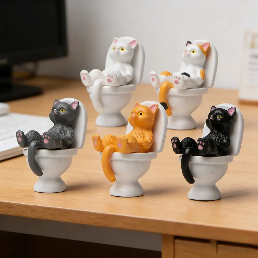 5pcs Miniature Cat Figure, Sitting on Toilet Design, Cute Animal Design, Cute Cat Figurines for Home Ornament & Office Decoration, Desk Decor, Ideal Gift for Pet Lovers