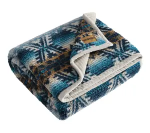 Wrangler Frontier Turquoise Sherpa 50"X60" Throw