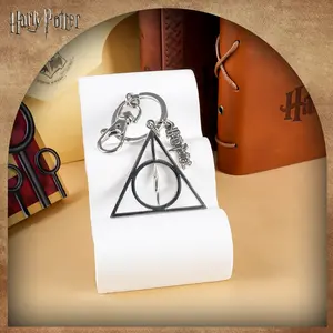 1PC Harry Potter Officially Licensed Keychain Metal Key Ring Dumbledore Voldemort Hogwarts Fashion Trend Exquisite Car Keys Backpack Pendant Clothing Accessories Creative Room Decorations Desk Ornaments Christmas Halloween Birthday Gift MN-48054
