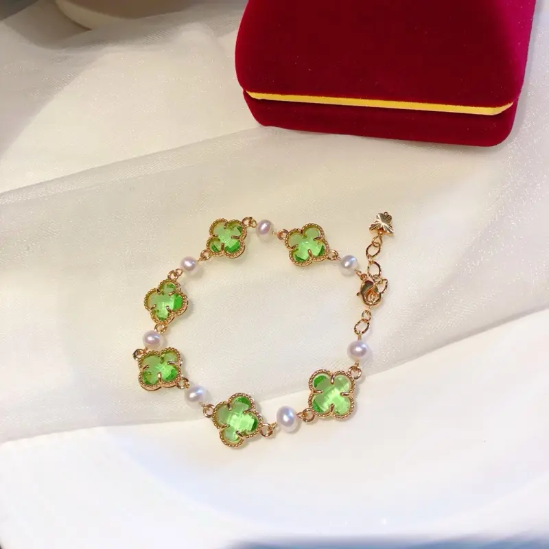 SR Pearl Co. Irregular Freshwater Pearl Bracelet, Natural Shell Clover Green Adjustable Bracelet for Women, Elegant Statement Jewelry