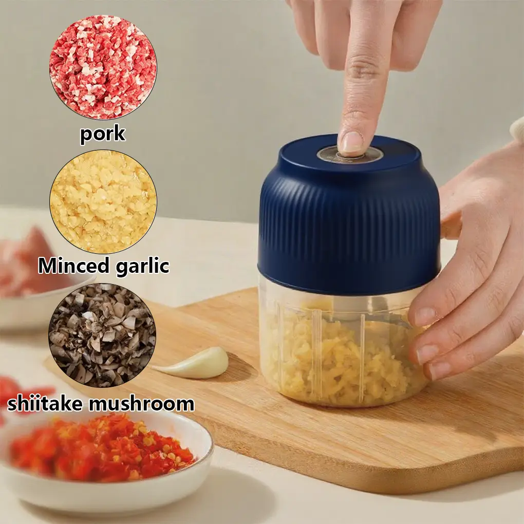 Electric Garlic Chopper, 4 Sharp Blades，Portable Veggie Chopper, 300ML Garlic Grinder Masher Onion Chopper, Blender to Vegetable, Cordless Food Proce