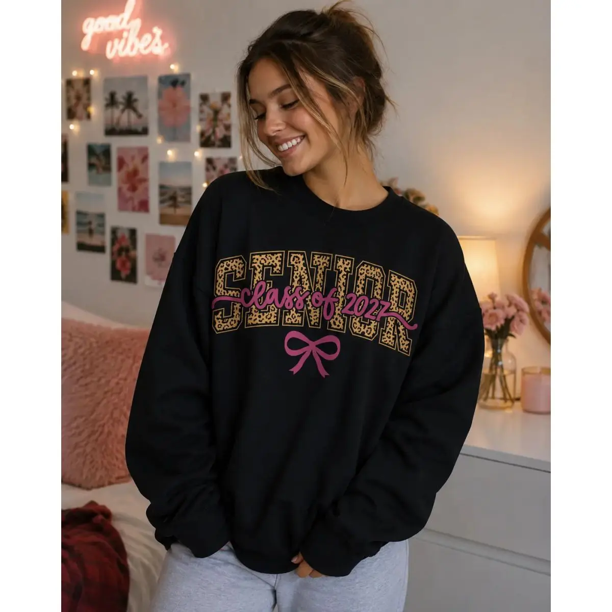 Retro Graduation Tee For Girls, Senior 2027 Pink Bow Shirt Sweatshirt Hoodie, Unisex, Class Of 2027 Disco Graphic T-Shirt, Unisex Sweater Pullover Tee Womenswear Cotton Casual