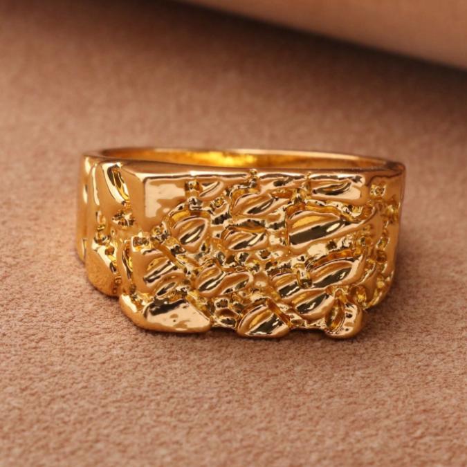 Men’s Sculpted Face Ring – Gold Tone Statement Ring, Vintage Style Bold Alloy Jewelry