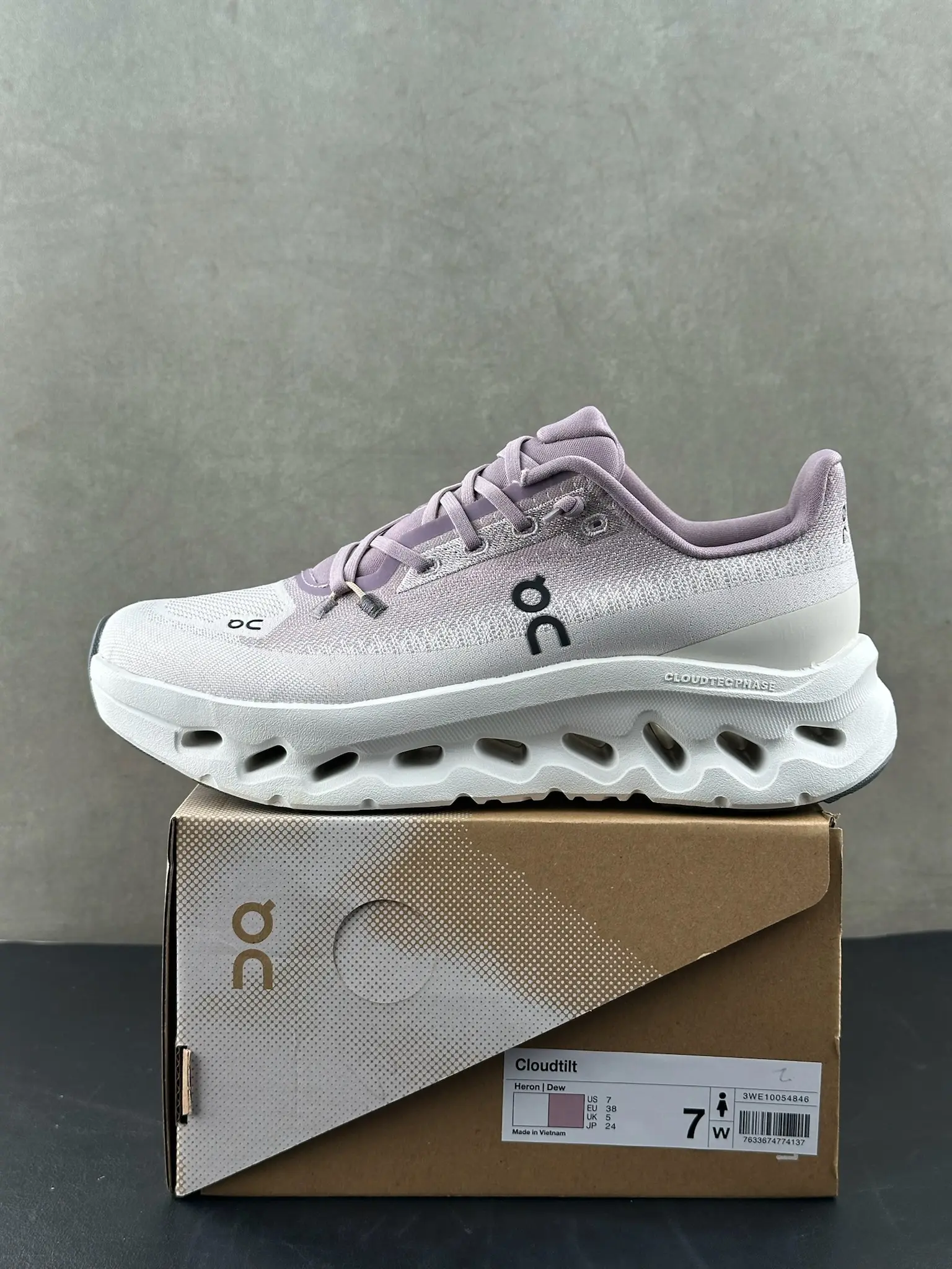 White Light Lavender Fashion Running Sneakers, Mesh Breathable Construction, Cloud Cushion Shock Absorption, Non Slip Grip Outsole, All Season Outdoor Workout Shoes