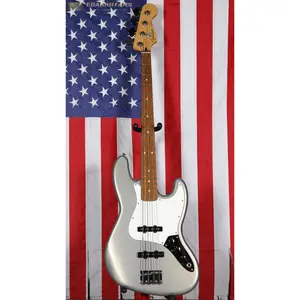 Fender Player Jazz Bass with Pau Ferro Fretboard - Silver