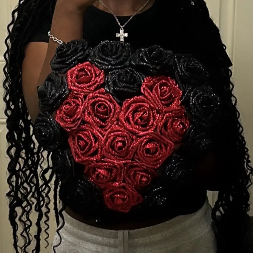 Artificial Rose Heart Bouquet Gift for Special Other. Decor Decorative