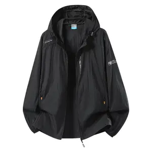 New Summer Men’s UPF 50+ Sun-Protective Hooded Jacket, Lightweight Windproof Full-Zip Outdoor Raincoat, Casual Multi-Pocket Trendy Workwear Sun Jacket