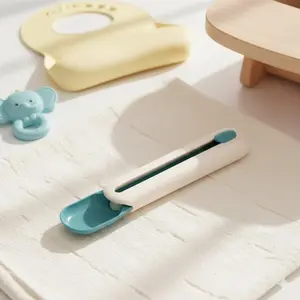 Leak-Proof Travel Pet Food Dispenser: Squeeze Tube for Wet Food, Puree, & Liquid Treats | Fits Cans, Freeze-Dried Snacks | Detachable, Easy-Clean Design for Cats & Dogs