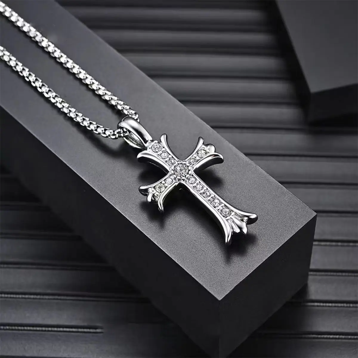 Unisex Titanium Steel Cross Pendant Necklace | Floral Motif with Crystal Accents | Adjustable Layering Chain for Hoodies & Sweaters | Street Style Statement Piece | Trending TikTok Fashion Accessory