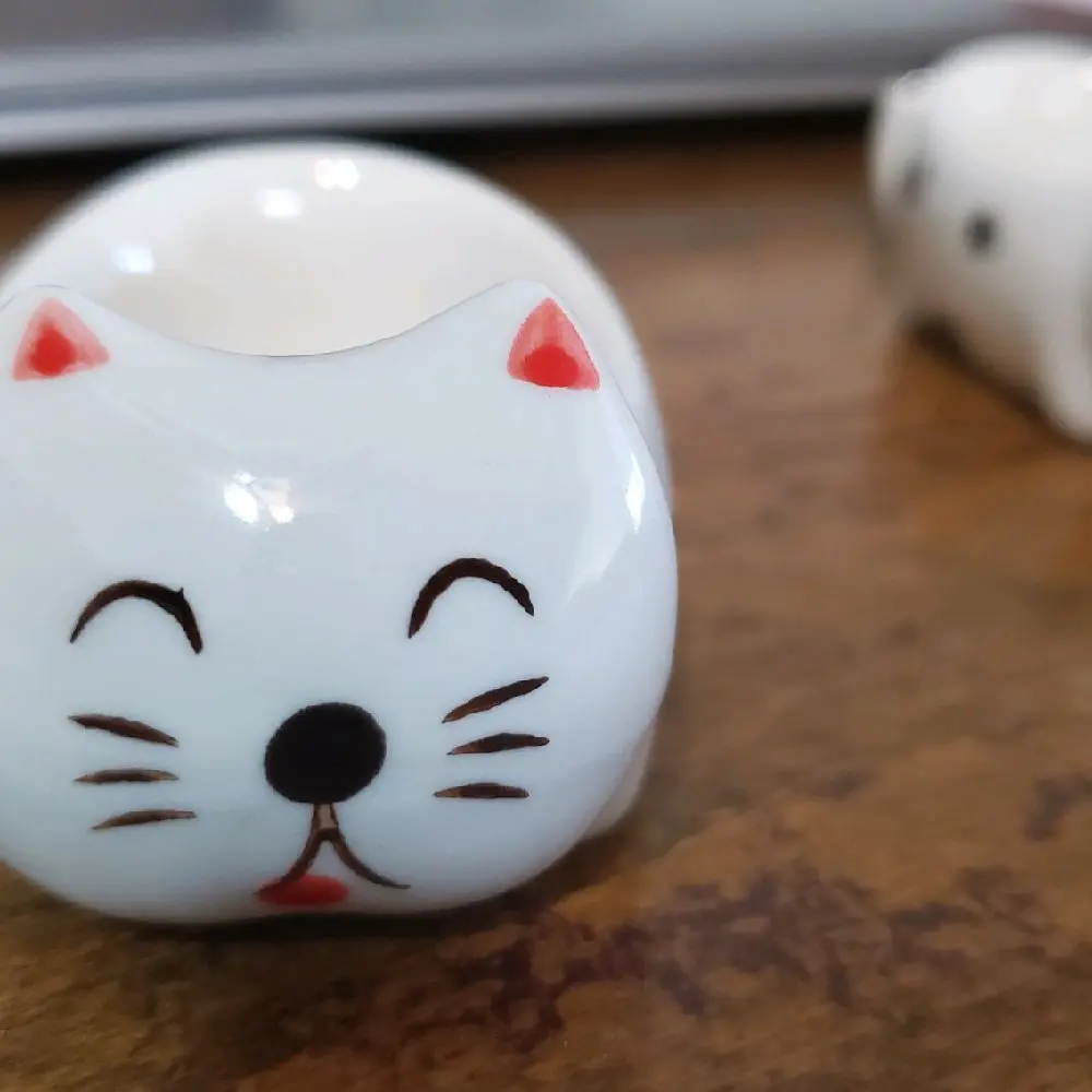 Cute Ceramic Kitten Saucer Set - Adorable Design for Tableware