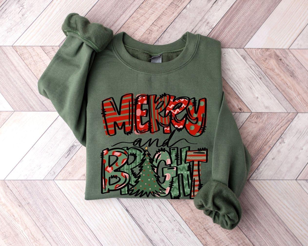 Merry and Bright Sweatshirt, Merry Christmas Crewneck, Family Christmas Hoodies, Cute Holiday Graphic Sweatshirts for Women, Cozy Winter Apparel, Aesthetic Christmas Gift for Her, Retro Xmas Pullover Shirt, Matching Family Holiday Outfits