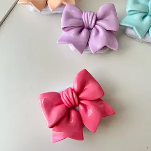 phone holder bow with mirror