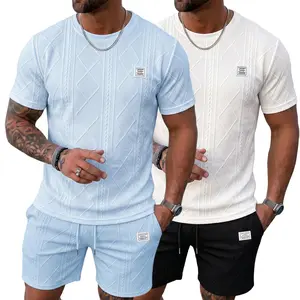 Men’s casual athletic set featuring jacquard craftsmanship: a simple, stylish short-sleeve T-shirt and shorts that combine personality and comfort, suitable for everyday work and outdoor activities.