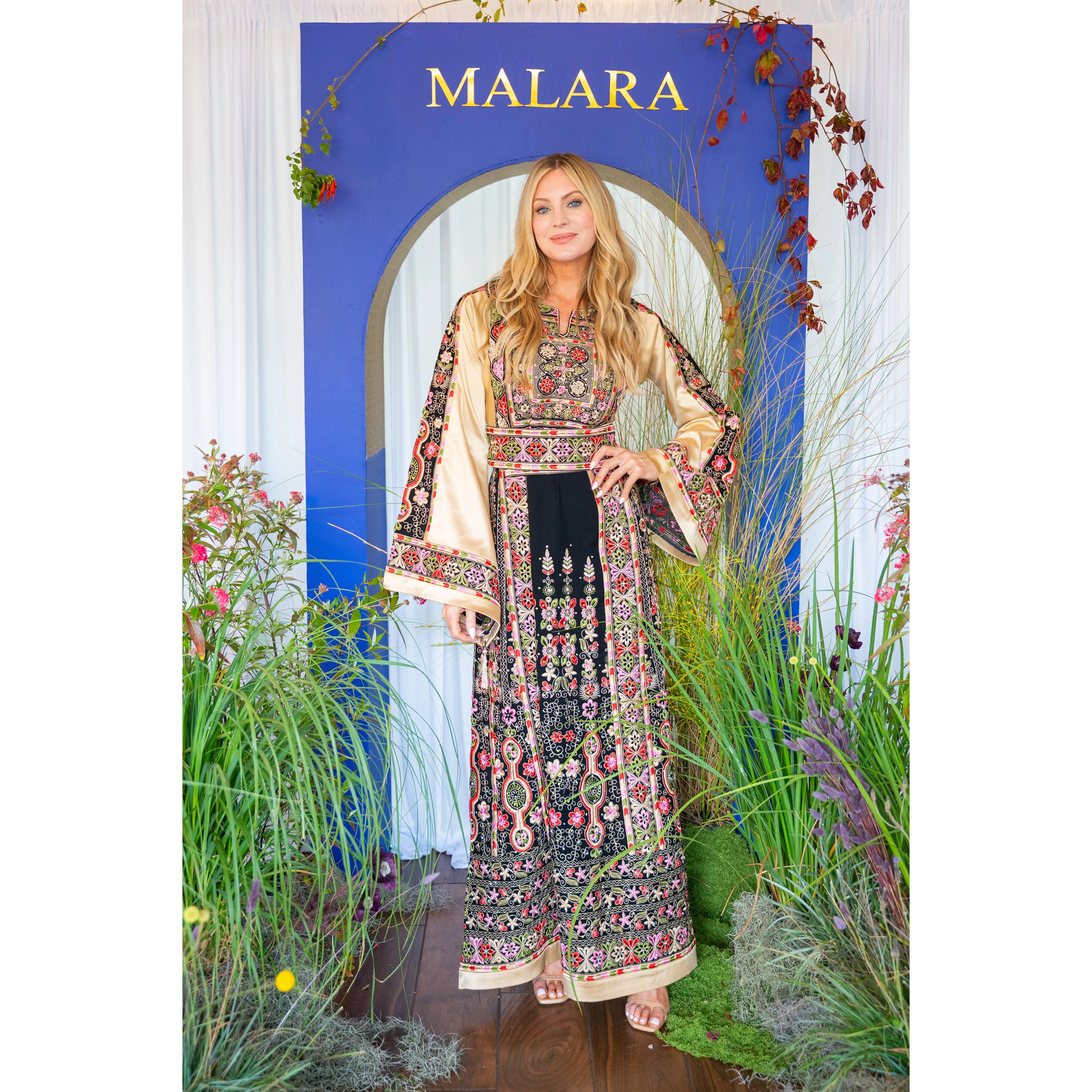 Black and Gold Satin Malaaka Thobe