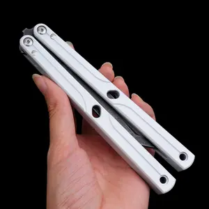 Hand Flip Toy Set, Perfect Gift for Friends, Fun and Interactive Hand Toys, Ideal for Kids and Adults, Great Party Favors