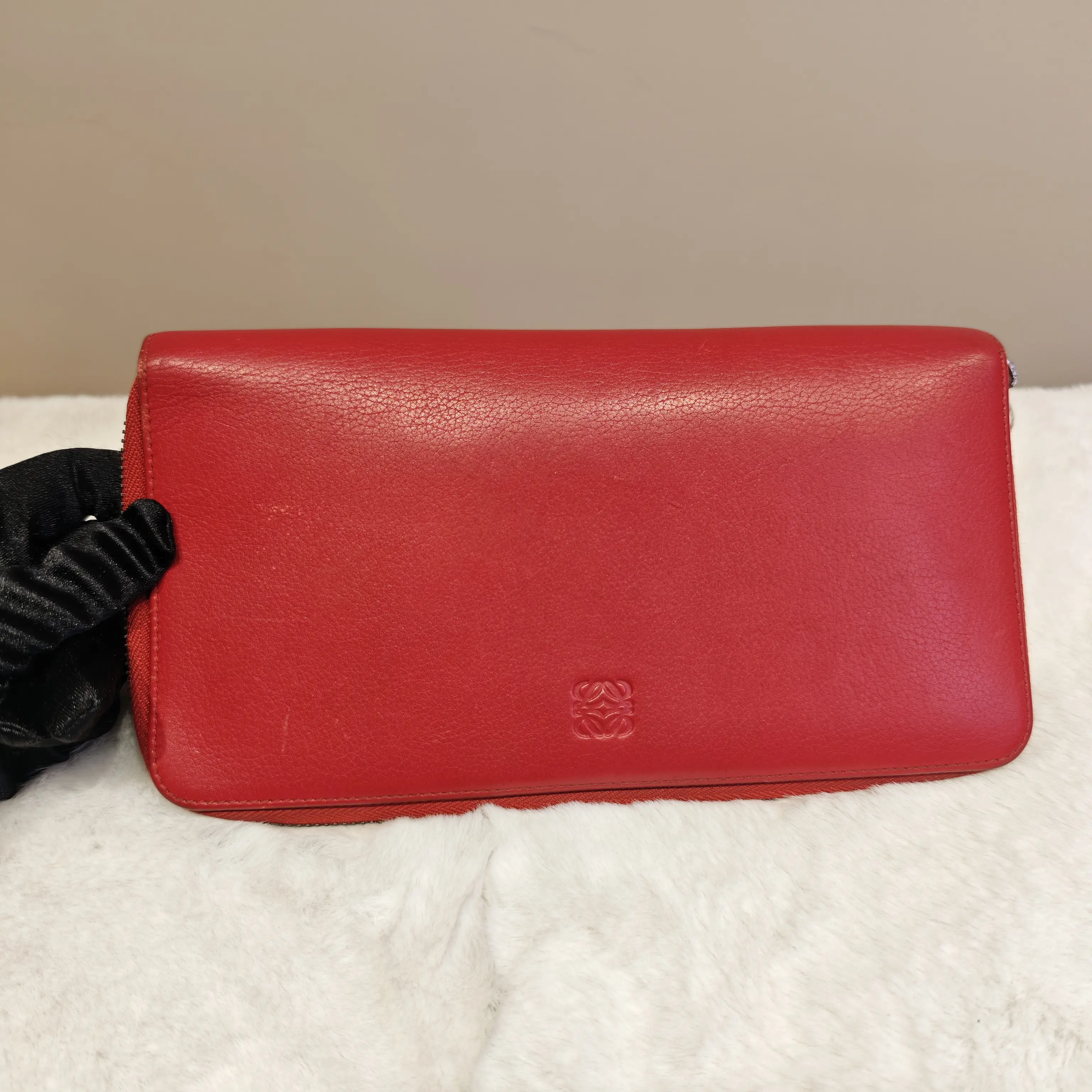 Pre-owned Loewe red wallet
