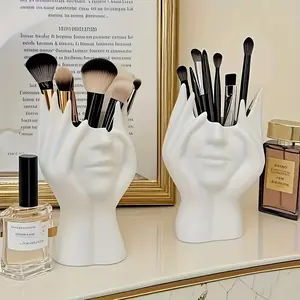 Unique Creative Makeup Brush Holder Pen Stand, Desktop Installation Cosmetic Storage Box, Makeup Tool Organizer, Anti-Drop Resin Decorative Figurine, Ideal Christmas Gift