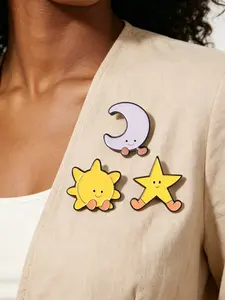 3 Pcs Cute Crescent Star Sun Enamel Pins, Cartoon Style Walking Moon Star Sun Sky Elements Brooches, Jewelry Gifts for Friends