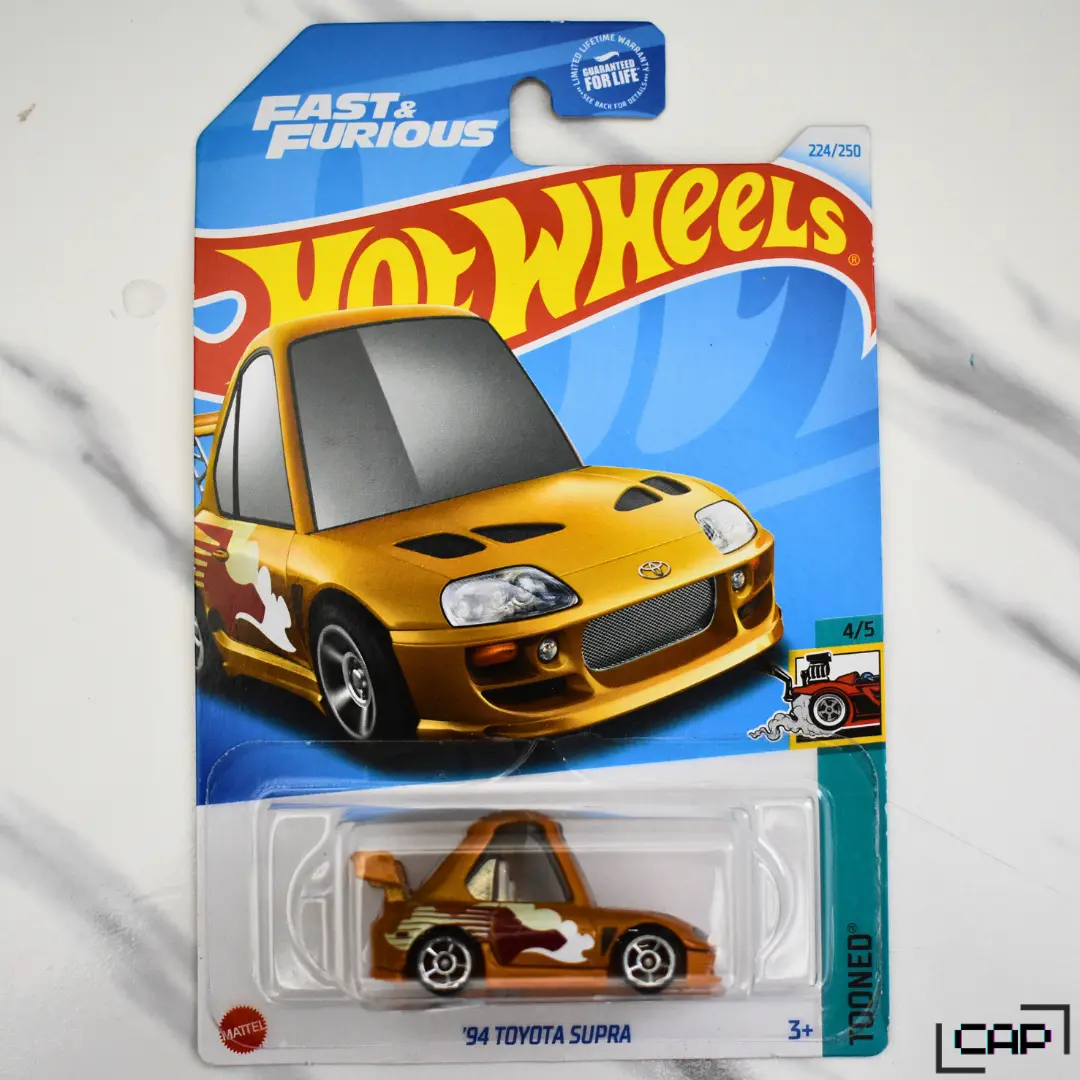 Toyota Supra 94 Gold Tooned Hot Wheels Fast & Furious Collectible